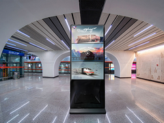 Floor Standing Digital Signage White 4K Indoor Vertical Totem LCD Advertising Player